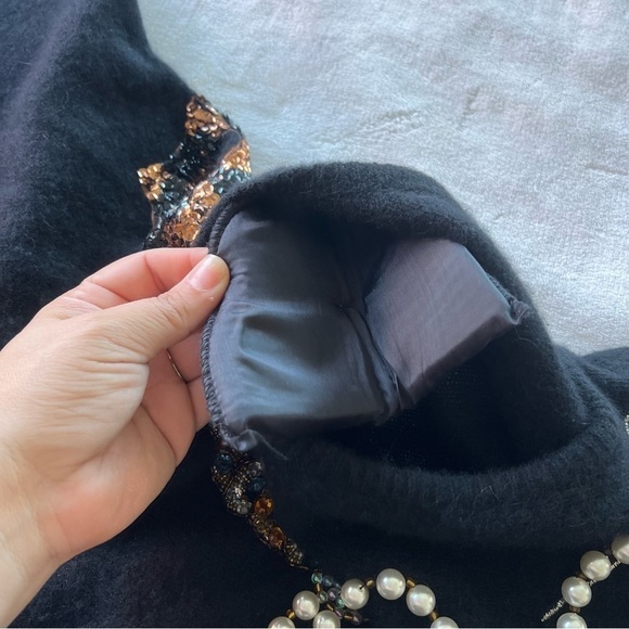 VINTAGE Carducci Jeweled Embroidered Rhinestones Lambswool Sweater - Picture 3 of 4